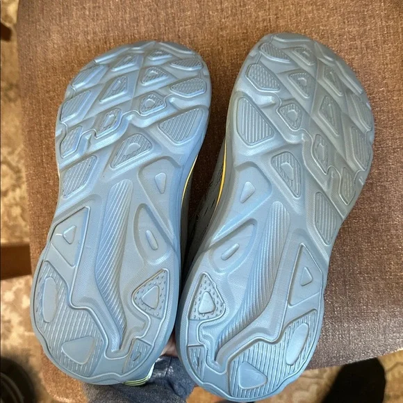 NOKA Blue and Yellow Running Shoes size 44 - Picture 4 of 4